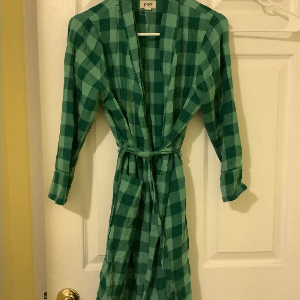 Pact Green plaid short robe